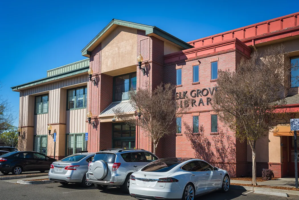Elk Grove Library